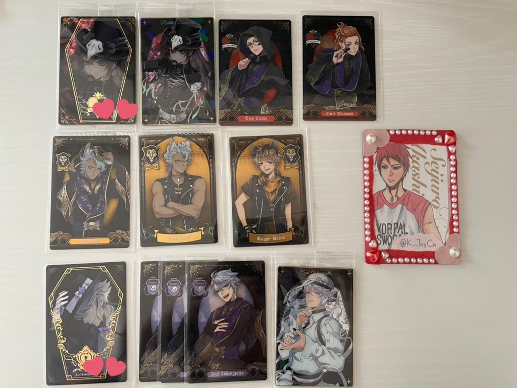 K_JnsCn's tweet photo. 【譲渡】ツイステッドワンダーランド ツイステ ウエハース 

【譲】画像1-3

【求】
N：100円/枚+送料
💕：120円/枚+送料

郵送希望(2枚〜)｜初回ﾘﾄﾘﾝ必読｜PayPayのみ

お気軽にリプお願いします💫 https://t.co/TT0VBJajiT