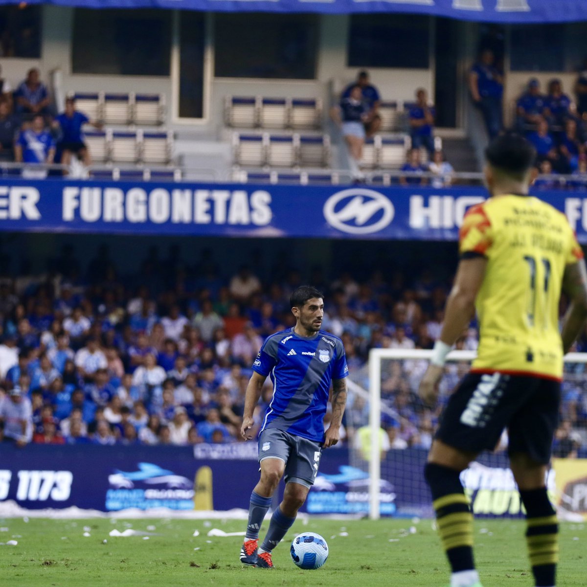 Emelec_PSF's tweet photo. Final dramático en el Capwell: Ortiz y Ayoví los protagonistas del día.

#CSE 1 🆚 1 #Bsc

#PorEmelec 🤜🏻🤛🏻⚡ https://t.co/51bCvUOcSX