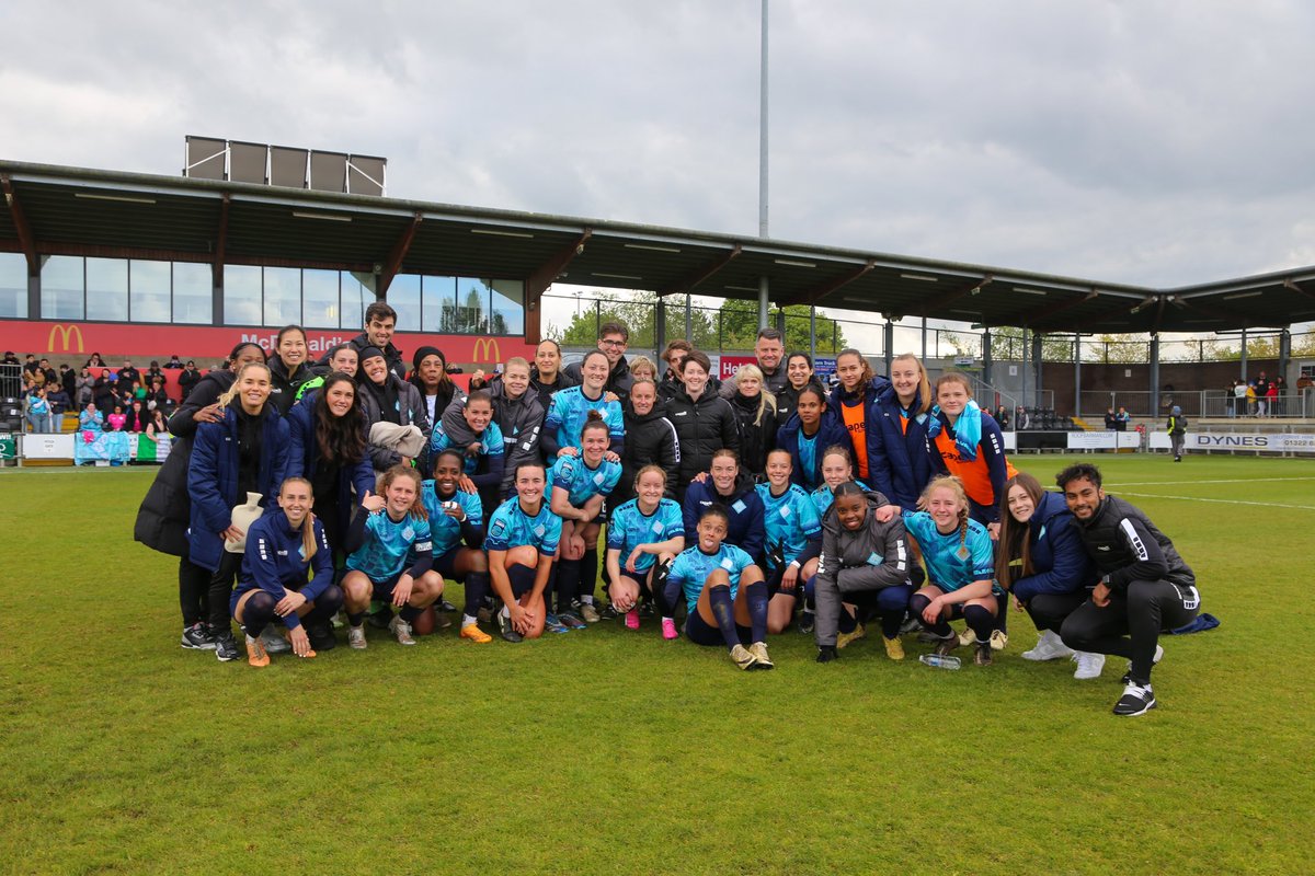 Your 2023-24 London City Lionesses 💙 📸 Wing Chong