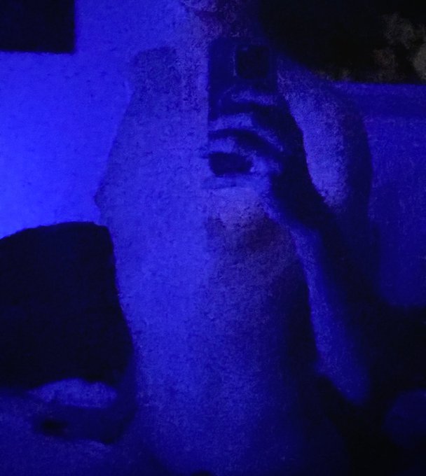 Yes I&rsquo;m still alive! Hope everyone is happy and well 🫡  *blurry HRT progress ✨✨✨ https://t.co/RmLD5T