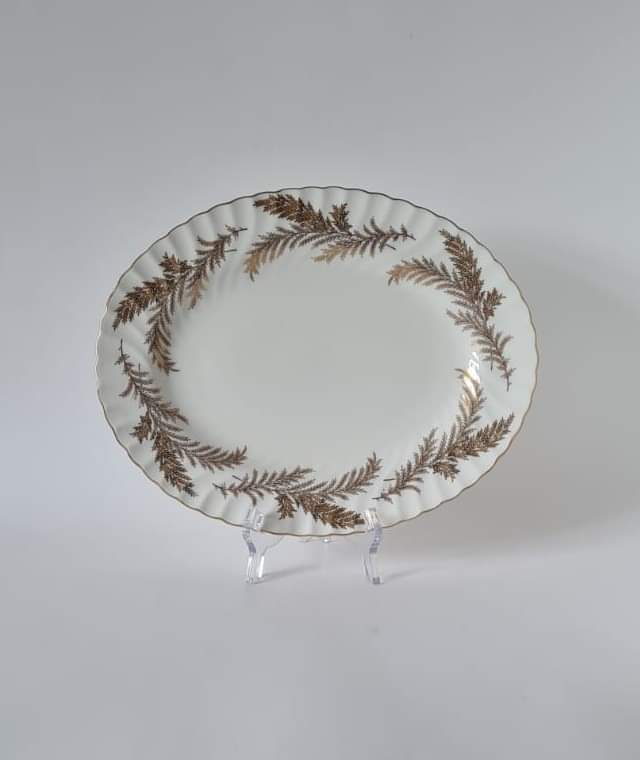 Collectable Curios' item of the day...Vintage Minton ‘Golden Fern’ Oval Serving Plate collectablecurios.co.uk/product/vintag… #Minton #GoldenFern #OvalServingPlate #Collector #Antiquing #ShopVintage #Home #ShopLocal #SupportLocal #StGeorgesBelfast #StGeorgesMarket #StGeorgesMarketBelfast