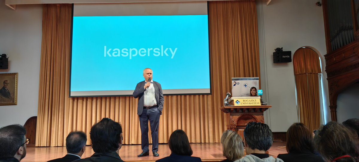 Kaspersky CEO su ve kurucusu Eugene Kaspersky Boğazici Üniversitesi işbirliği ile Türkiye'deki ilk Şeffaflık Merkezi'nin açılışınıı yapacak.#kaspersky #boğaziçiüniversitesi #şeffaflıkmerkezi