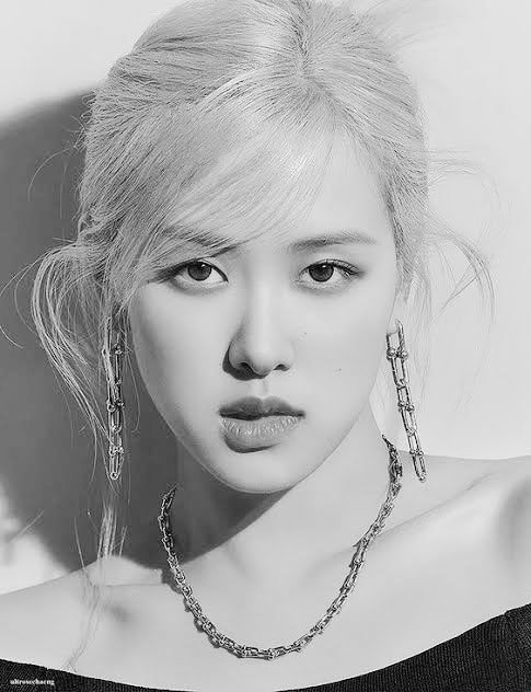 #ROSÉ joins #LISA as the only K-pop artists to be selected as the Jury of French Fashion Prize, ANDAM. @BLACKPINK