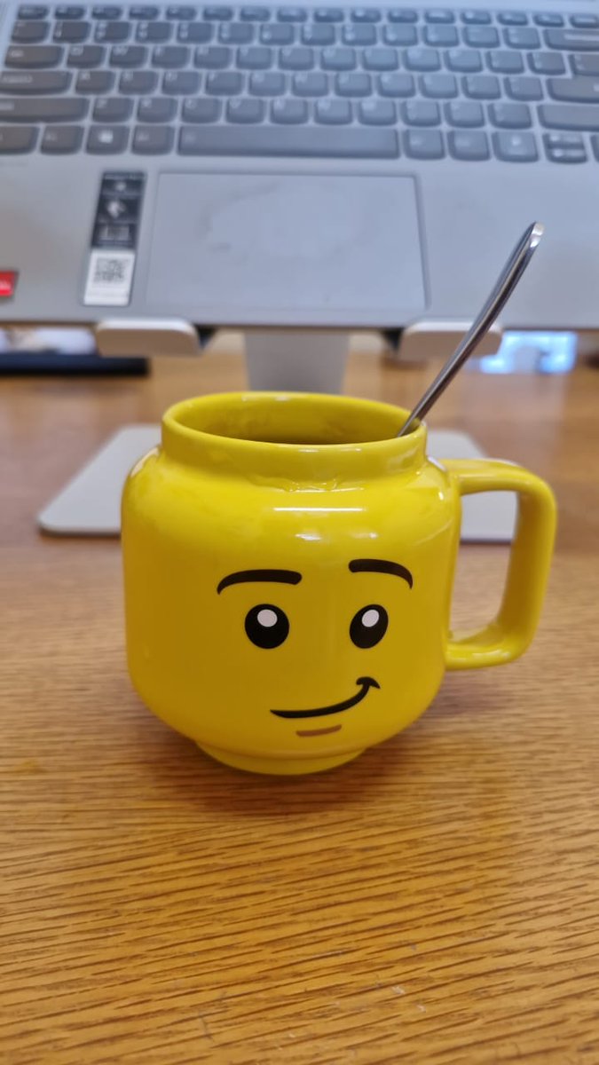 TerreStephanie's tweet photo. @strategywoman Good morning Yara, enjoy the #UkraineBeautiful adventures. I'm working from home, I have a lot of exams the mark. So lots of time for #Wartea ๐ sending lots of hugs and love for a safe and peace filled day. Oh also - excited to read your letter today ๐ #SlavaUkraรฏni https://t.co/PYnJwFYN73