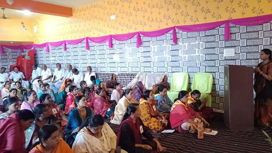 Loving Sairam.. 
With the Blessings of Sri Sathya Sai Baba, District level Mahila Conference program was organised at Parajang Samithi of Dhenkanal district on 28.04.2024.
#mahilaconference 
#MahilaWing 
#Dhenkanal 
-Media Team