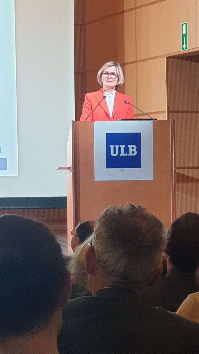 Keynote by Pia Ahrenkilde Hansen, head of DG EAC, at the opening of the event staged by @ULBruxelles #DiscoverCivis, on a Blueprint for a European Degree. Looking very much forward to discovering the  new foundations on which to build. #EHEA