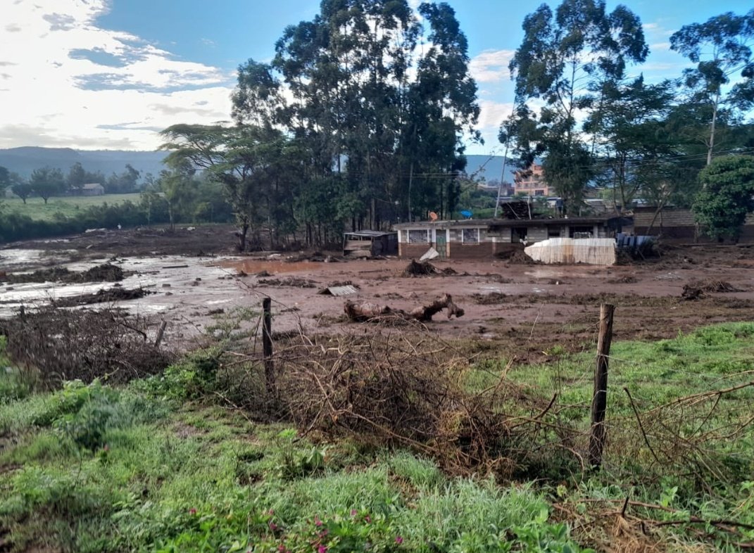 How many dams have been constructed secretly? We had Solai tragedy , the Mathare tragedy & now the Mai Maiu tragedy all because dams broke banks. It's time local authorities maps such & prepares residents for the worst because it looks like the rains will keep pounding.@Ma3Route
