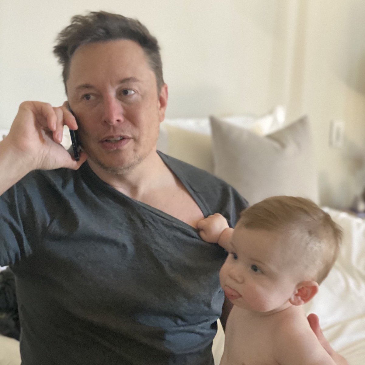 Elon Musk will soon discontinue his phone number and will only use 𝕏 for calls.