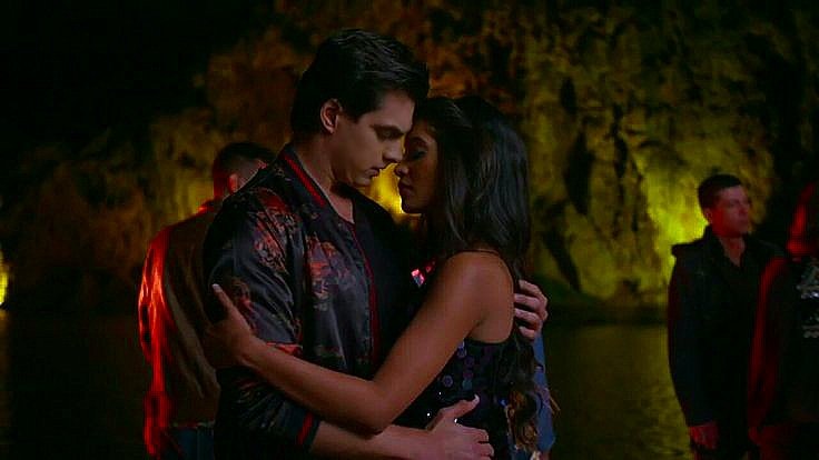 The closeness 🙈💗 #kaira #shivin