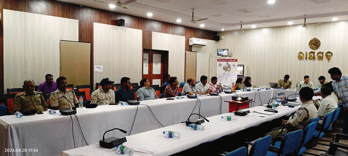 Election preparedness review meeting held under the chairmanship of Respected General Observer Mr. Mir Mohammed Ali, IAS, Collector Rayagad,SP Rayagada,ADM Rayagada (General & Revenue),CDO -Cum-EO ZP Rayagada and other Officers. @DM_Rayagada @ECISVEEP @OdishaCeo #rayagada