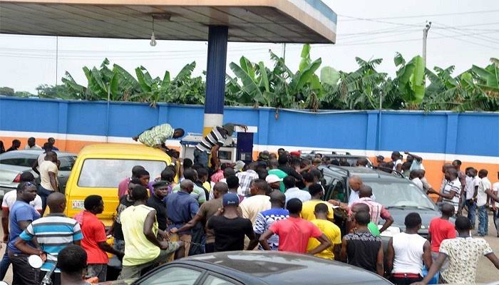 IPMAN stated yesterday that the ongoing petrol shortage, which is affecting an increasing number of states in the country, is expected to take around two weeks to resolve.
