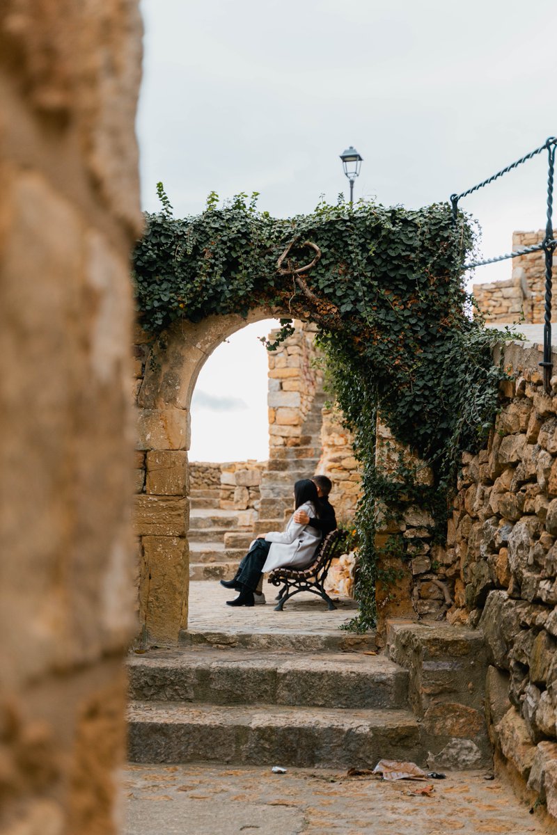 Avui us posem a prova! 🙌🏻 Sabríeu reconéixer el lloc on està feta aquesta fotografia? 😉