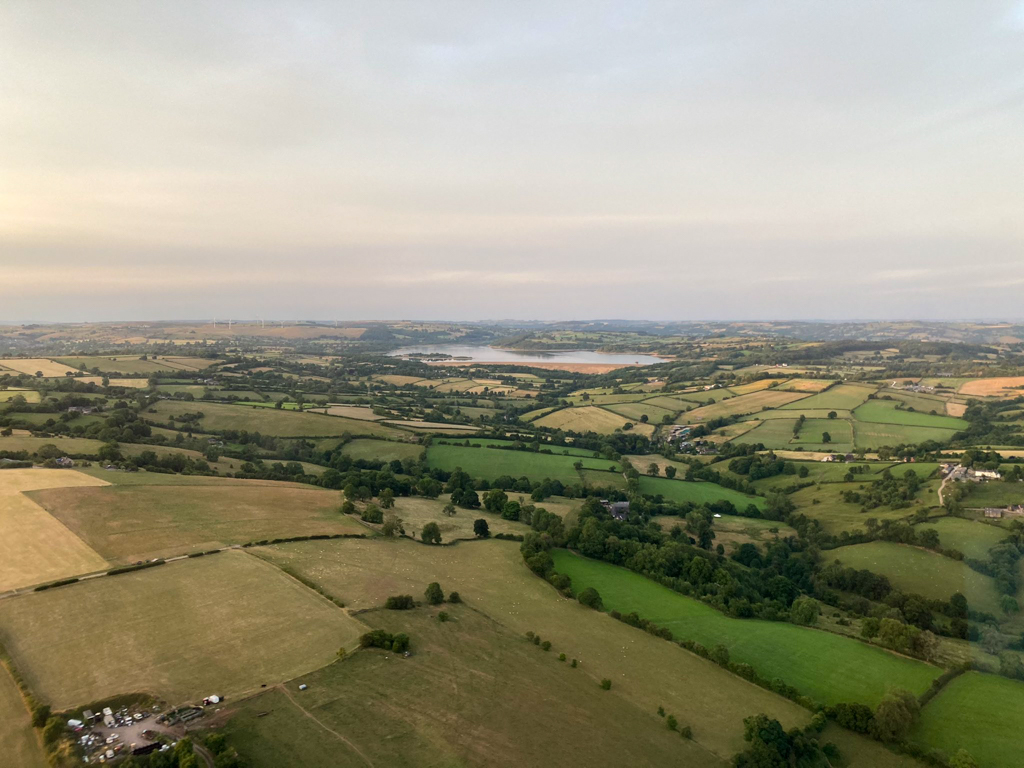 For this week's #viewfromthecrew, can you guess where our aircraft is flying over? 🚁

#AirAmbulance #charity #hems #criticalcare #theairambulanceservice #helicopter #aviation #vertmag #vftc