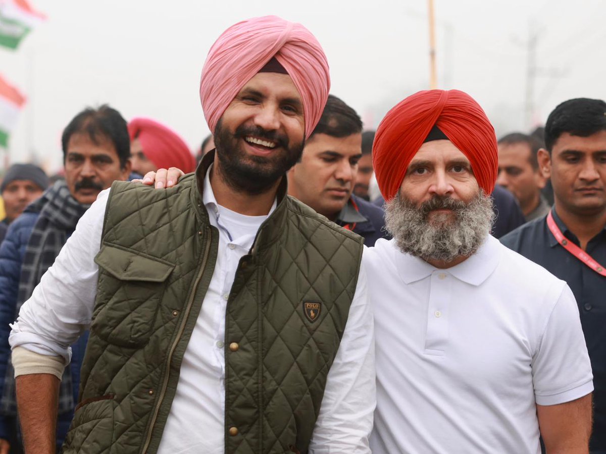 BIG BREAKING ⚡

Firebrand leader & Punjab Congress Chief Raja Warring announced as Congress candidate from Ludhiana.

He represents the Next Gen unapologetic leadership of Congress & is very popular among youth.

He will take on traitór Ravneet Singh Bittu of BJP whom he had…