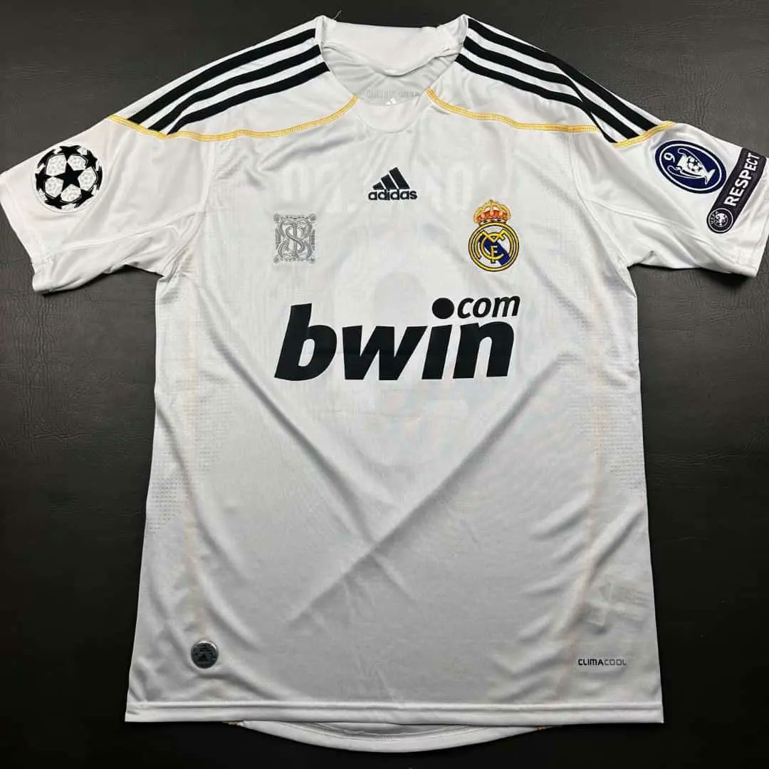 Madrid Homekit Bwin 09/10 NOW AVAILABLE..Ksh.2500.

Call/WhatsApp 0112645878
Delivery countrywide. 

SHOP LOCATION;TOM MBOYA STREET DYNAMIC MALL BUILDING 4TH FLOOR ML180.