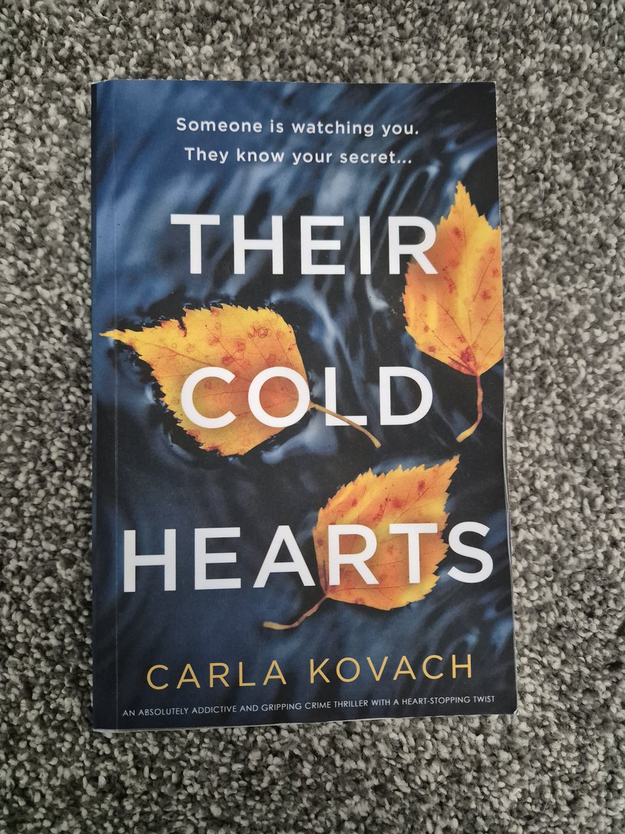 Well that's book 12 of the DI Gina Harte series done, absolutely loved Her Deadly Promise by @CKovachAuthor What a book this was, couldn't put it down, another book which keeps you guessing to the end & i guessed wrong again 🤣 Now starting the 13th one, Their Cold Hearts. 😊