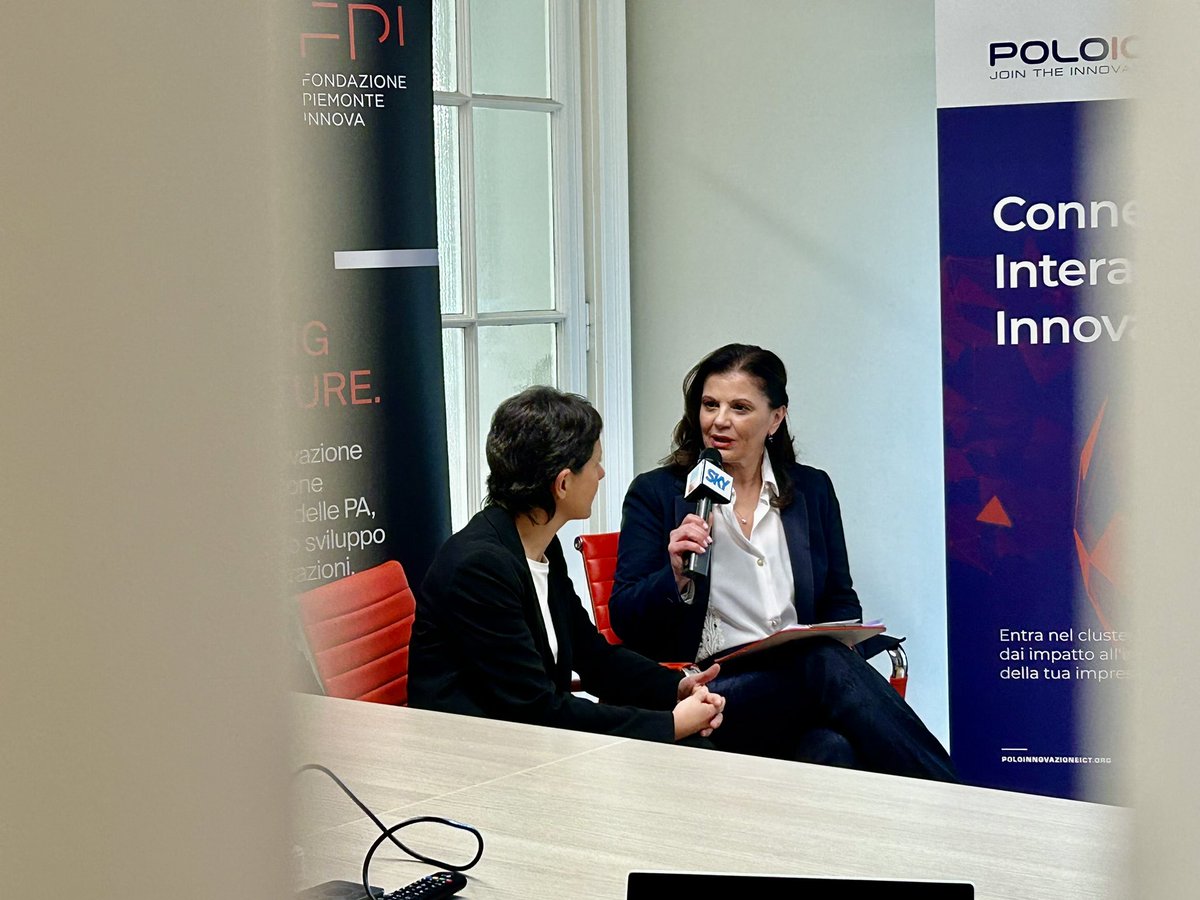 Fondazione Piemonte Innova (@piemonteinnova) on Twitter photo ๐บ Il #backstage del servizio tv andato in onda su <a href="/SkyItalia/">Sky</a> e <a href="/CanaleItalia/">Canale Italia</a> sabato 27 aprile sulle attivitร della Fondazione quale soggetto gestore del <a href="/poloict/">Polo ICT</a> e <a href="/cluster_smart/">SmartCommunitiesTech</a>.
#EnablingTheFuture #FPI #PoloICT ๐บ Il #backstage del servizio tv andato in onda su <a href="/SkyItalia/">Sky</a> e <a href="/CanaleItalia/">Canale Italia</a> sabato 27 aprile sulle attivitร della Fondazione quale soggetto gestore del <a href="/poloict/">Polo ICT</a> e <a href="/cluster_smart/">SmartCommunitiesTech</a>.
#EnablingTheFuture #FPI #PoloICT