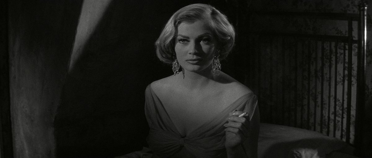 #SundayNightClassic
Pickup Alley (1957) by #JohnGilling
w/#VictorMature #AnitaEkberg #TrevorHoward
After his sister is murdered for informing on a drug dealer, an FBI agent dedicates himself to tracking down the man responsible.
“This Is A Picture About DOPE!”
#Noir #FilmNoir