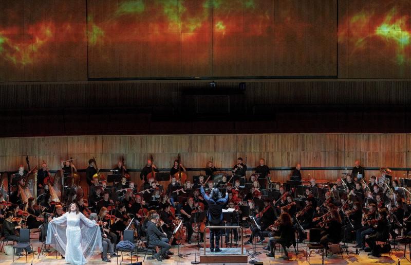 ★★★★ Outside looking and listening in, always with fascination: #Götterdämmerung, @LPOrchestra , Jurowski, RFH @southbankcentre David Nice reviews a 'magnificently sung and subtly acted performance' theartsdesk.com/opera/g%C3%B6t…