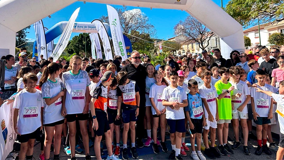 👏 ¡Éxito de la VII Carrera Solidaria Fundación Real Madrid en Alhaurín de la Torre! 🏃 ¡Cerca de un millar de participantes corrieron para apoyar nuestros proyectos sociodeportivos! 🔗 tinyurl.com/AlhaurinFRM #FundaciónRM