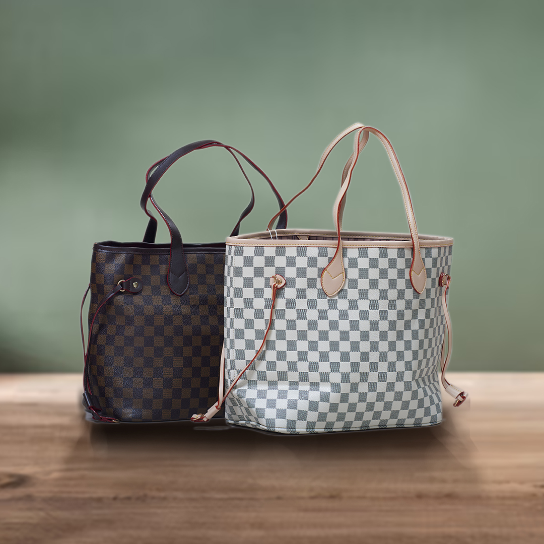 Our Crissy Handbag 👜💕

#shopping #style #shoponline #fashiongram#fashionablebags #onlineshopping #fashiondesigner#shoppingspree #womenswear #leatherhandbag #boutique#ootd  #handbagcrave