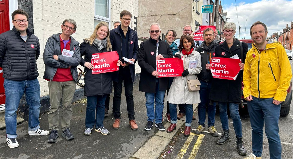 mdbuckley's tweet image. Great to campaign yesterday for brilliant @SheffLabour candidates @derekmartin_NES in Nether Edge &amp;amp; Sharrow, John Wright in Walkley, Bridget Kelly in East Ecclesfield &amp;amp; Mark Whittaker in Stocksbridge, @olivercoppard for Mayor of SY🌹