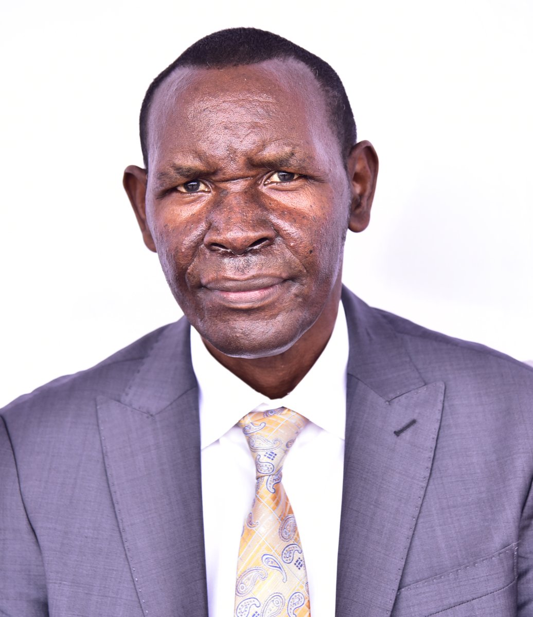 #KnowYourMP

Name: Hon. Alex Byarugaba Bakunda

Constituency: Isingiro County South

Profession: Consultant

Political Party: NRM
#11thParliament