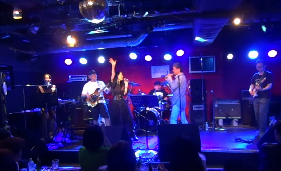 lilac57178779's tweet photo. 4/27 ⚡Taph⚡ライブ
お越しいただいた皆さまありがとうございます🙏
音楽を通して沢山の方と繋がれる幸せ。そして一緒に盛り上がれる幸せは皆さんのおかげ!!
Other'sさん感謝です😆
とっしーさん@toshie_530、monaさん@momomopeach7 セッション参加ありがとう~😂😂
#RosyNote https://t.co/rzbs6Lgovh