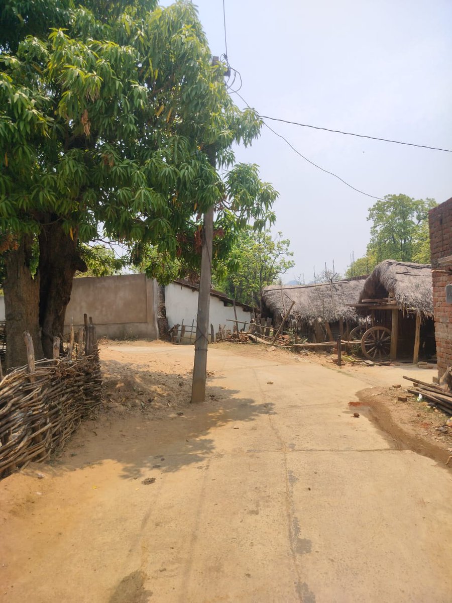 Nilesh Anirudha Nayak (@anirudhanilesh) on Twitter photo ଗାଁ ମଝି ରାସ୍ତା ଉପରେ ବିଦ୍ୟୁତ୍ ଖୁଣ୍ଟ ଥିବାରୁ ବାରମ୍ବାର ଦୂର୍ଘଟଣା ଘଟୁଛି। ଦେବଗଡ଼ ଜିଲ୍ଲା ରିଆମାଳ ବ୍ଲକ କରଲଗା ପଞ୍ଚାୟତ ଅନ୍ତର୍ଗତ ଛଲକ୍ ଗାଁ ର ଘଟଣା। ଏଥିପ୍ରତି ବିଭାଗୀୟ ଅଧିକାରୀ ଦୃଷ୍ଟି ଦେବାକୁ ଅନୁରୋଧ 🙏 । <a href="/Deogarhdistadmn/">Collector Deogarh</a> <a href="/CMO_Odisha/">CMO Odisha</a> <a href="/PRDeptOdisha/">Panchayati Raj and Drinking Water Department</a> <a href="/TPWesternOdisha/">TP Western Odisha Distribution Ltd.</a> <a href="/TataPower/">TataPower</a> <a href="/ZP_Deogarh/">Zilla Parishad, Deogarh</a> <a href="/IPR_Odisha/">I & PR Department, Odisha</a> ଗାଁ ମଝି ରାସ୍ତା ଉପରେ ବିଦ୍ୟୁତ୍ ଖୁଣ୍ଟ ଥିବାରୁ ବାରମ୍ବାର ଦୂର୍ଘଟଣା ଘଟୁଛି। ଦେବଗଡ଼ ଜିଲ୍ଲା ରିଆମାଳ ବ୍ଲକ କରଲଗା ପଞ୍ଚାୟତ ଅନ୍ତର୍ଗତ ଛଲକ୍ ଗାଁ ର ଘଟଣା। ଏଥିପ୍ରତି ବିଭାଗୀୟ ଅଧିକାରୀ ଦୃଷ୍ଟି ଦେବାକୁ ଅନୁରୋଧ 🙏 । <a href="/Deogarhdistadmn/">Collector Deogarh</a> <a href="/CMO_Odisha/">CMO Odisha</a> <a href="/PRDeptOdisha/">Panchayati Raj and Drinking Water Department</a> <a href="/TPWesternOdisha/">TP Western Odisha Distribution Ltd.</a> <a href="/TataPower/">TataPower</a> <a href="/ZP_Deogarh/">Zilla Parishad, Deogarh</a> <a href="/IPR_Odisha/">I & PR Department, Odisha</a>