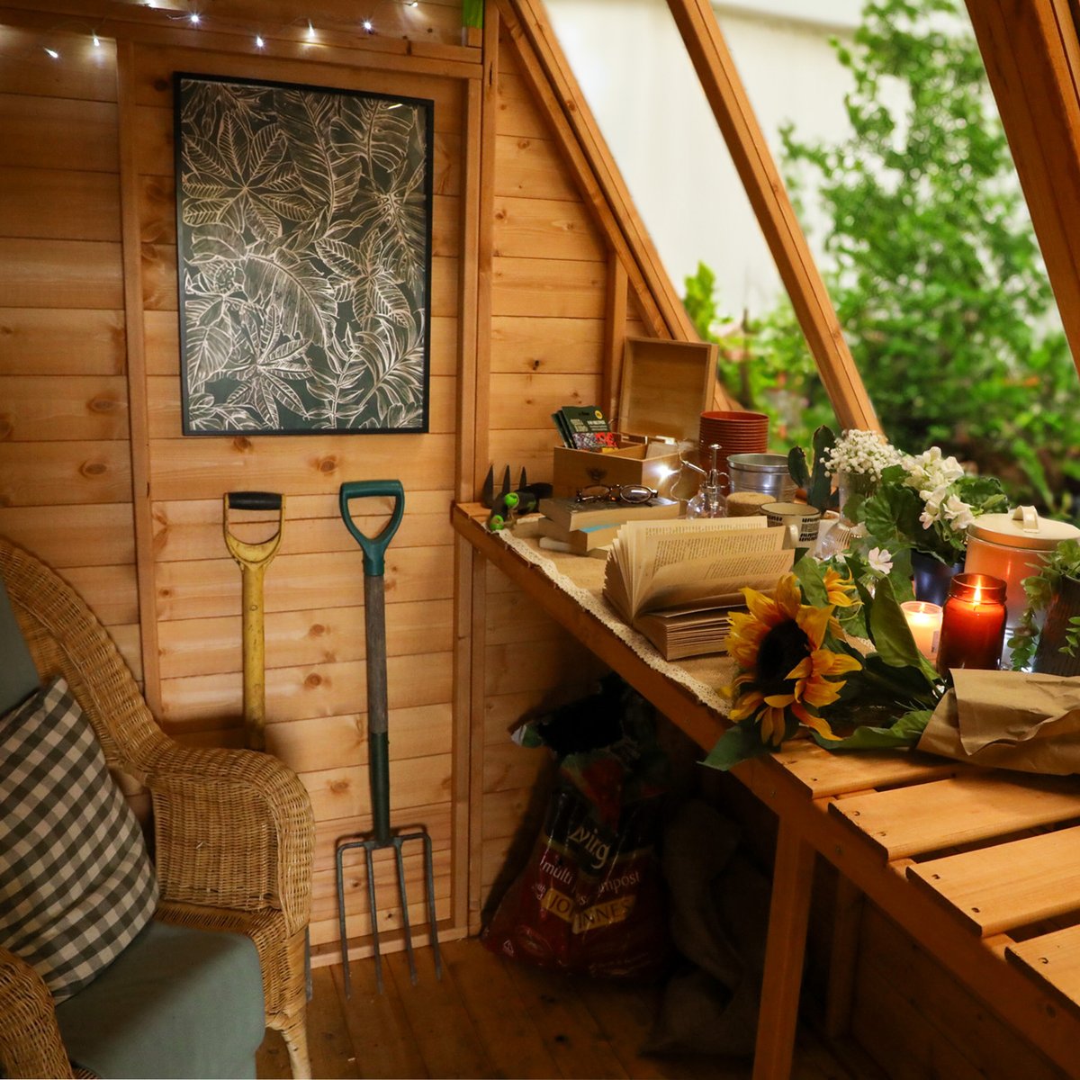 The possibilities are endless ✨🌿
Just take a look at how we’ve transformed our 8x6 Potting Shed into the ultimate relaxation zone. Complete with scented candles, fairy lights, books and of course - a nice cup of tea! The question is, what would you use our Potting Shed for?