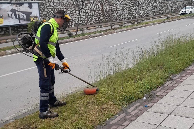 Haftaya yine hızlı başladık🚧🚜👷‍♂️ Ekiplerimiz, plan ve programımız dahilinde şehrimizin her bir noktasında çalışmalarını sürdürüyor. İşimiz gücümüz Zonguldak!