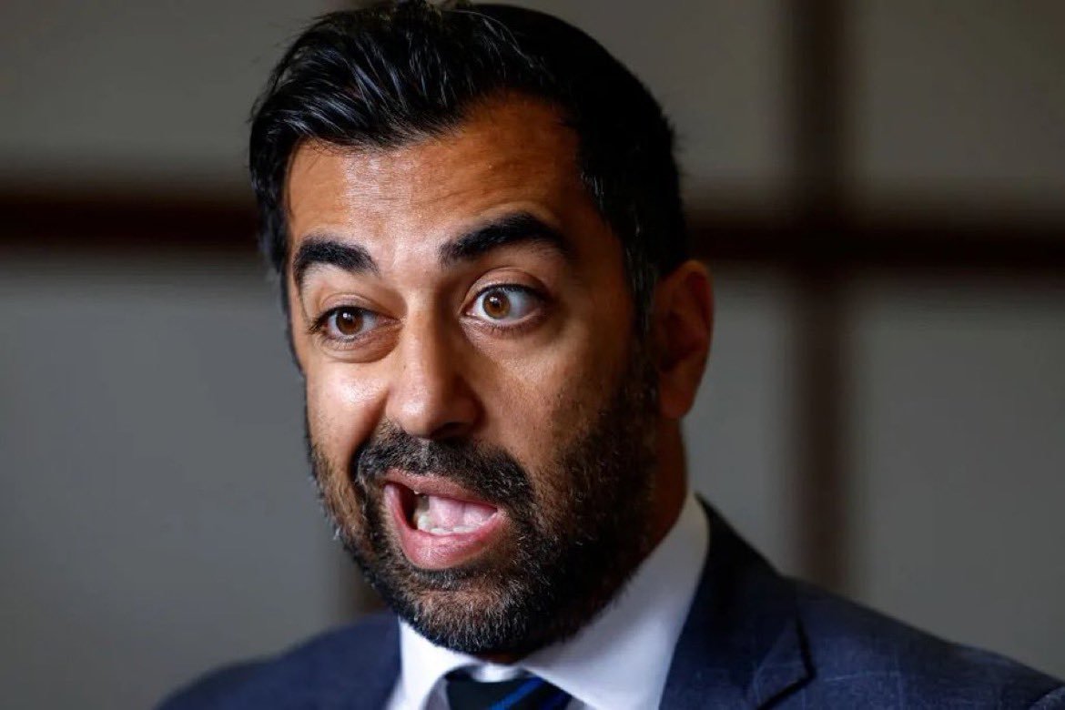 LeeHarris's tweet photo. Humza Yousaf, the most useless, divisive, woke, and frankly racist politician Scotland has ever seen has now resigned.

Good riddance! https://t.co/tmhpqvflY3