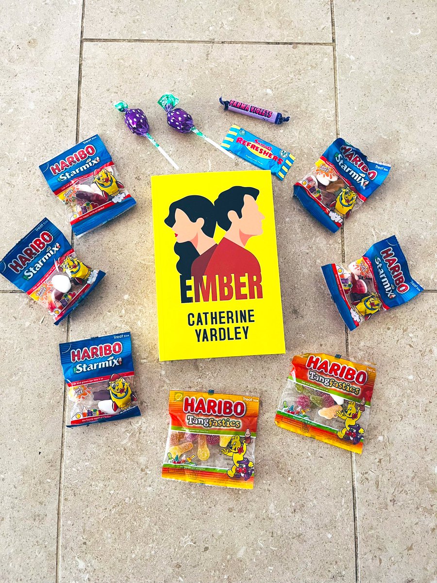 Giveaway! A copy of Ember and sweets 😍 UK only. Follow me, RT and comment to enter. Author Maira Chong loved Ember: A beautifully detailed study of sibling rivalry and how the traumas of family life as a child can impact the adult self. Reading it was an absolute joy #competiton