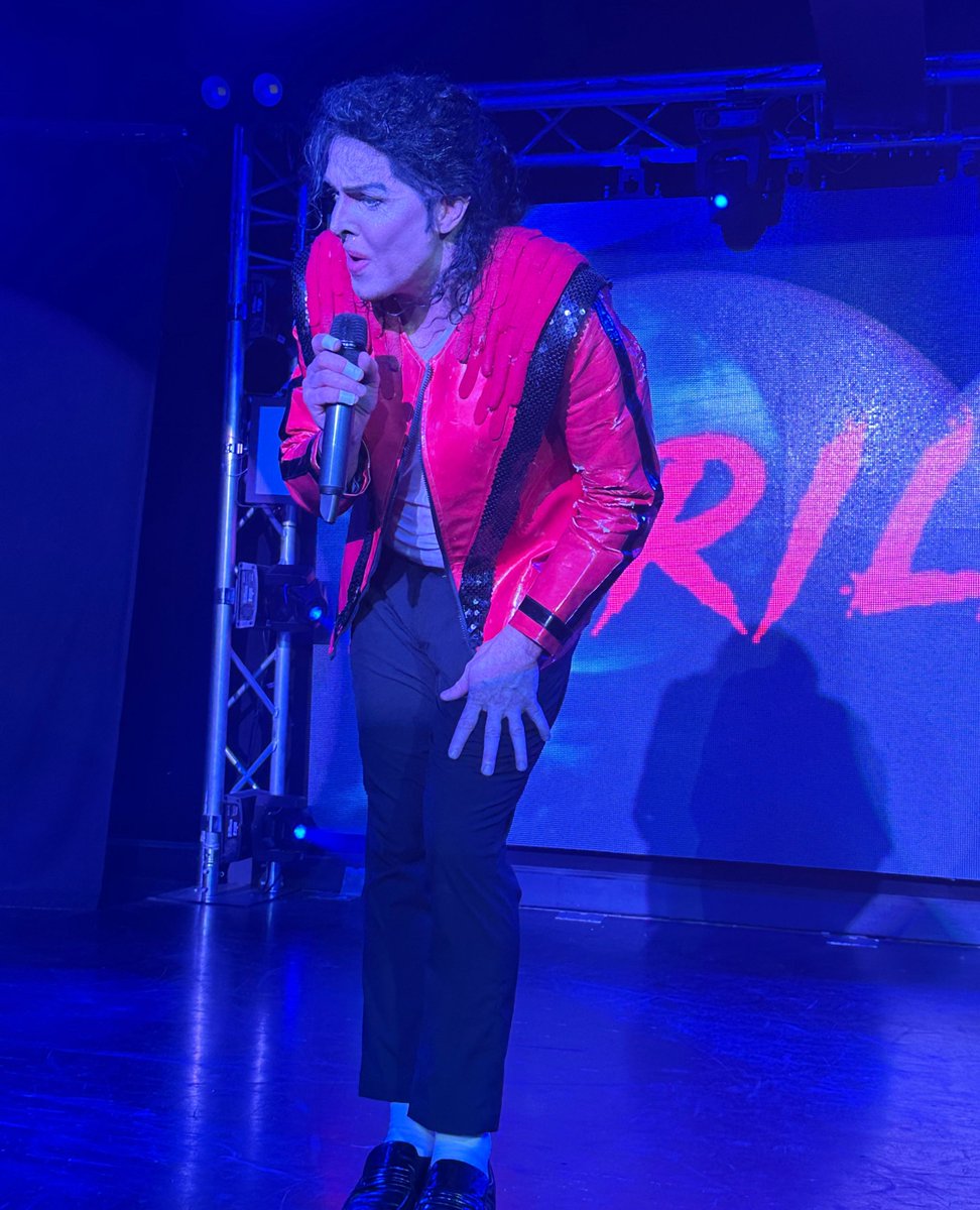 #Throwback to fun at Woolacombe in the Easter Holidays!
#mj #mjfam #uktour
foreverjackson.co.uk/tour-dates