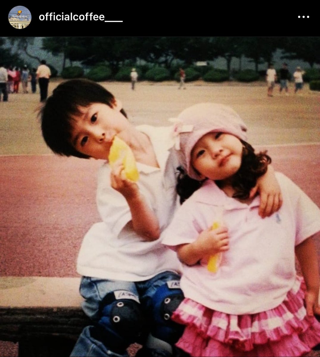 happy 4 years to the moon siblings aunt giving us the cutest photo of moonbin and sua 🥹