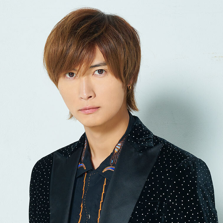 STARTO_INT's tweet photo. #RyosukeHashimoto of #AꓸBꓸCーZ stars as a young actor roped into insurance fraud by his lover's mystery writer husband in Anthony Shaffer's Tony Award-winning stage play #Sleuth, opening in Tokyo this July followed by an additional Kyoto run in August!
@abcz_official https://t.co/FJ8jmb9DmR