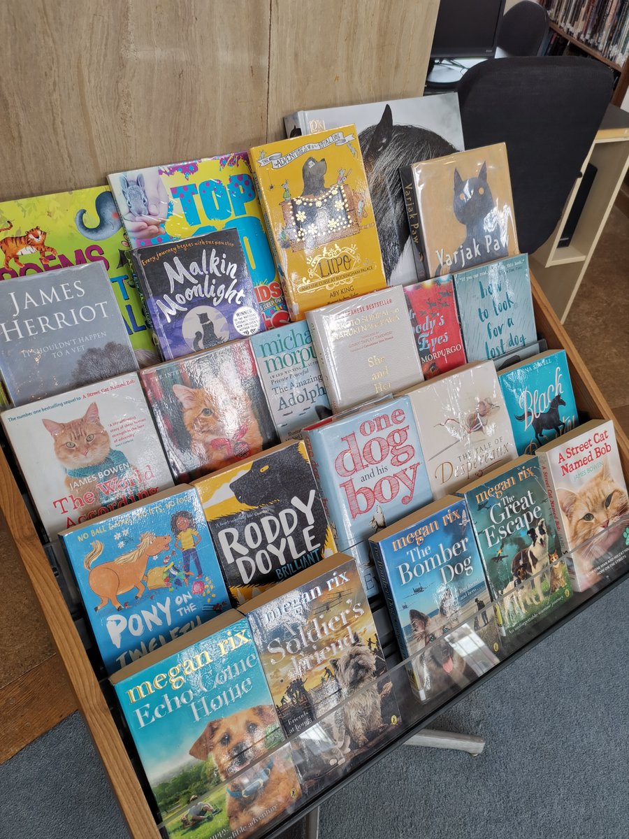 🐶🐱April has been #NationalPetMonth- Pets are so important to so many of us in so many ways. Here's a small collection of pet inspired books to enjoy- pop into the Resource Centre to have a browse and find something lovely to read🐱🐶🐰🐹@engdeptRMS @RMSforGirls  @RMSBiology