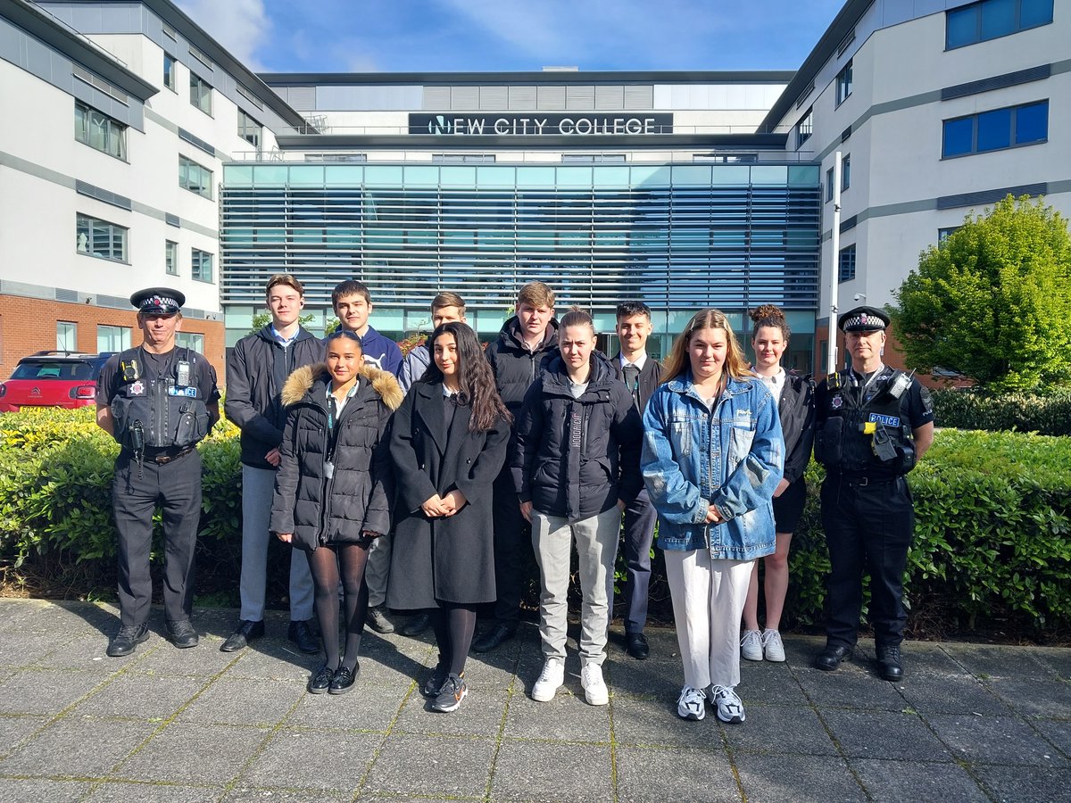 Our students had a fantastic opportunity to attend a weeks work experience with @EssexPoliceUK! From sharing crime prevention tips to visiting the National Police helicopter service, they represented our college and community with pride. 🌟 Thank you @EssexPoliceUK! 😀