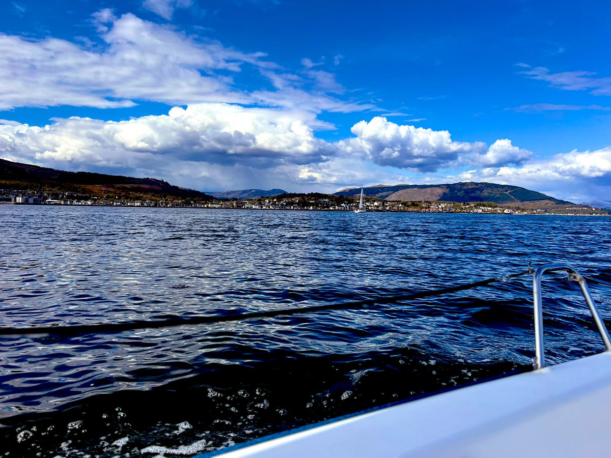 A beautiful weekend of light breeze and sunshine #discoverinverclyde #inverclyde #sailing from Kip Marina to Gourock
