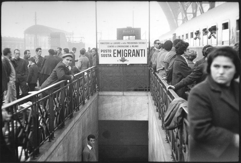 #comeravamo Stazione Centrale Milano, 1963 [Uliano Lucas]