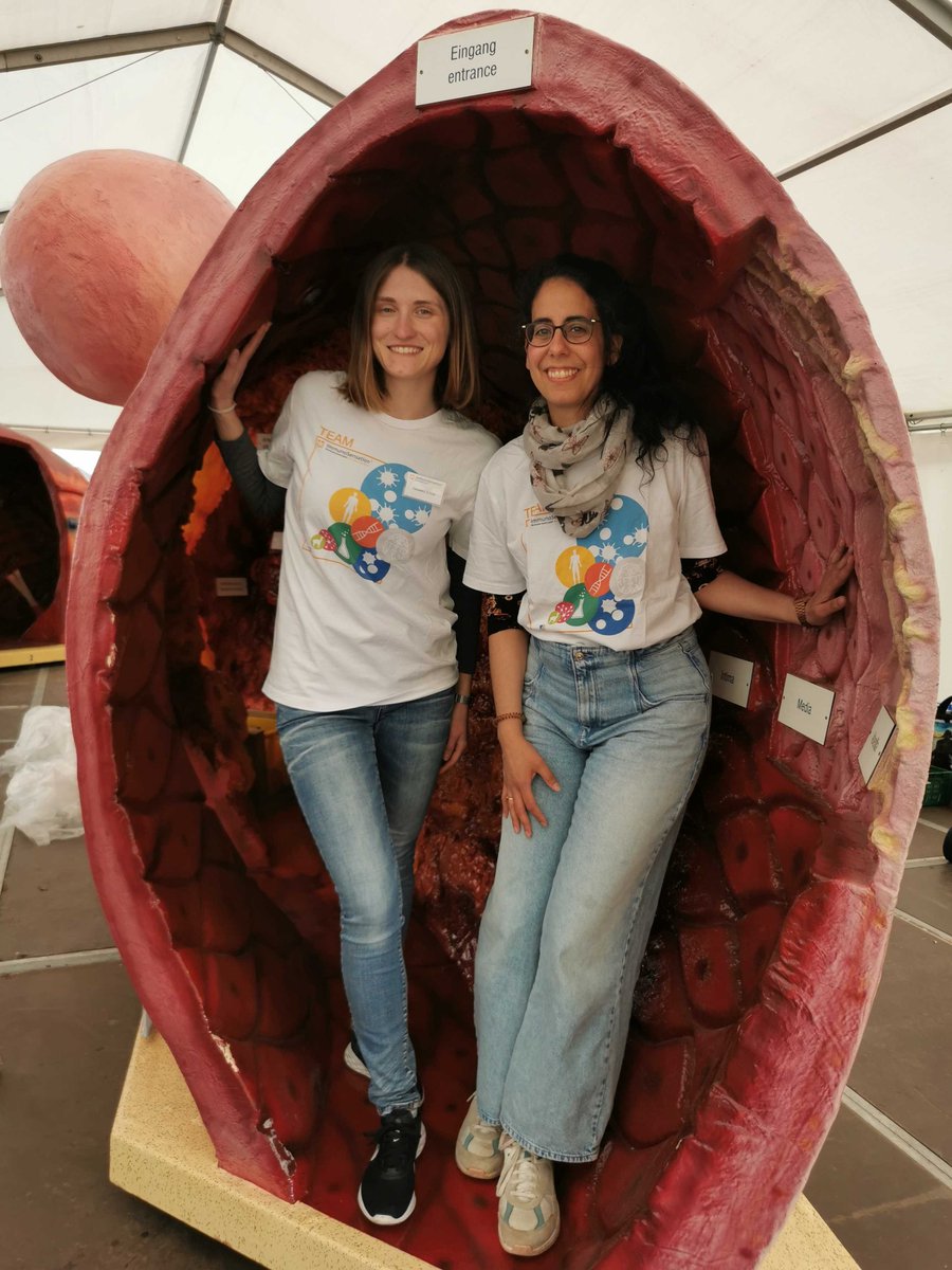 Happy #DayofImmunology ! @RScz43853 and I had a great time together showing the great work of our #systemsmedicine department @LabSchultze at the @ImmunoSens tent on Saturday here in #bonn