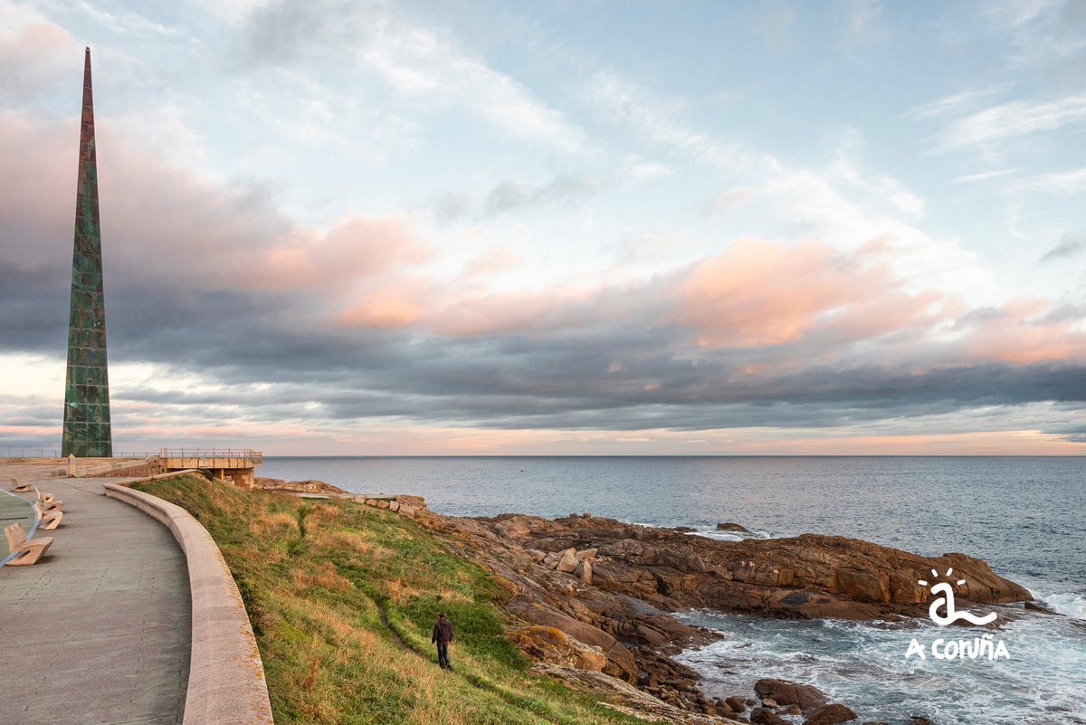 La costa coruñesa cura todo 😍

Siempre es un buen plan pasear por el Millenium en dirección a la Ventana al Atlántico.

#VisitCoruna #CulturadeVivir