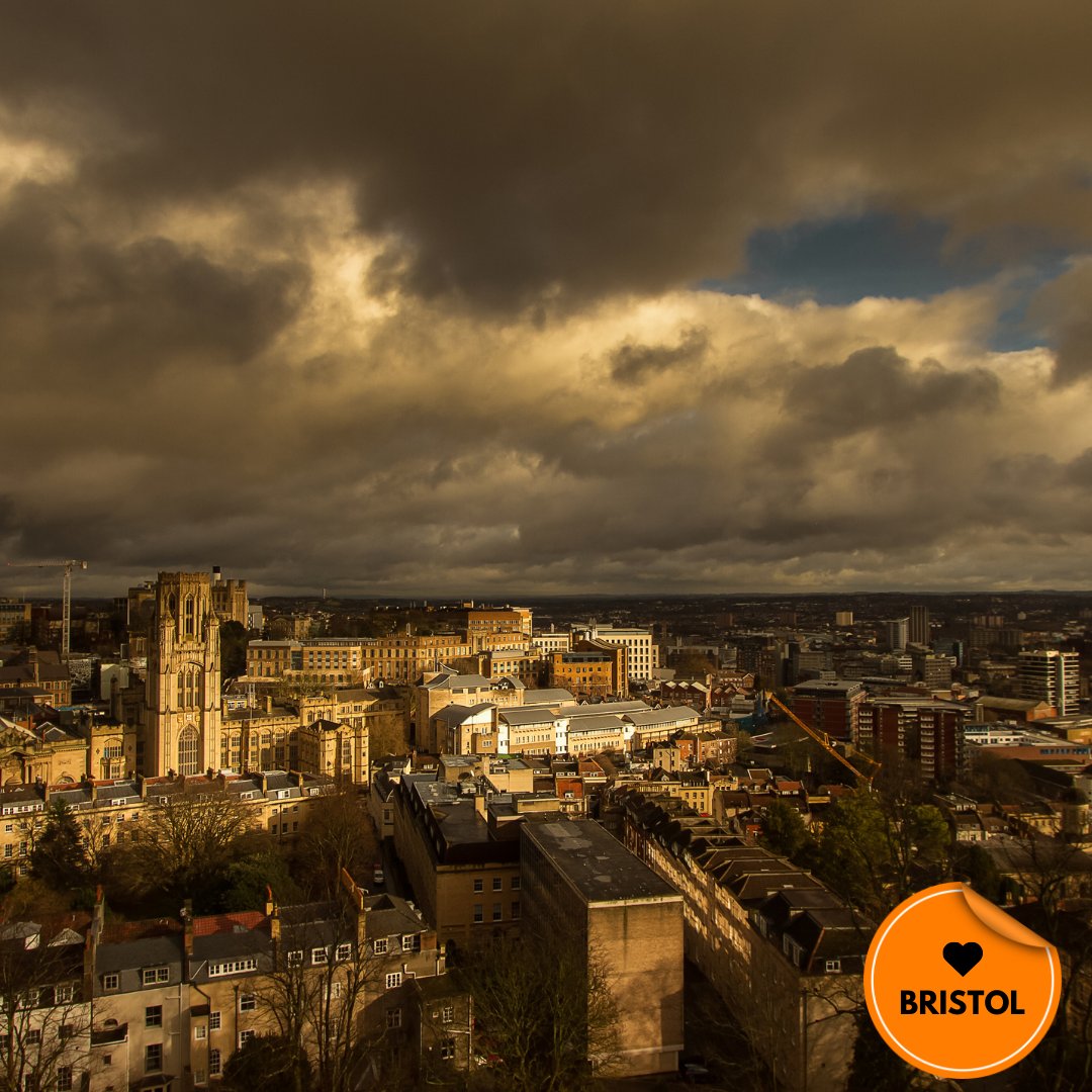 ❓DID YOU KNOW❓

🎓 The University of Bristol was the first higher education institution in England to admit women on an equal basis to men.

#LoveBristol #BristolUniversity #ExploringBristol #UniversityOfBristol #BristolHistory