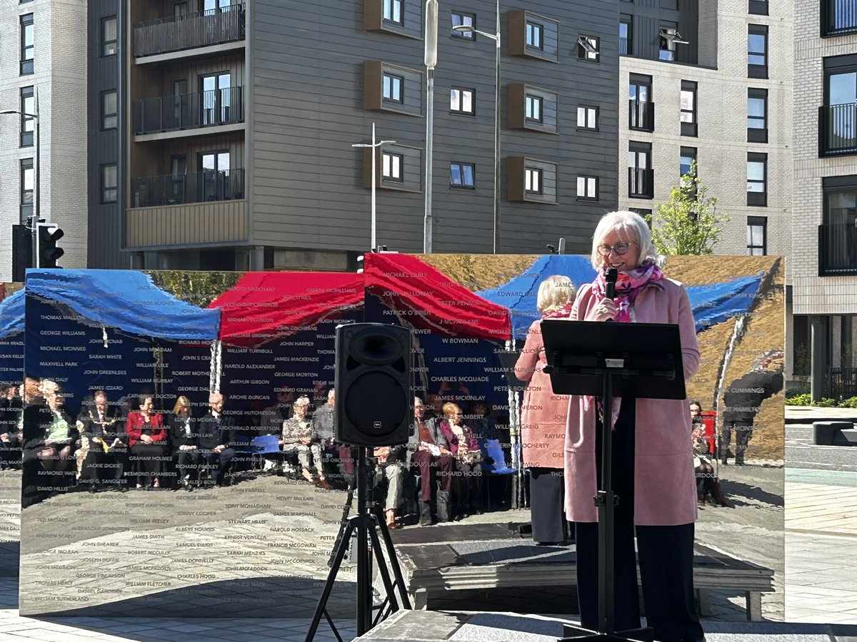 IndDiseaseLawDB's tweet photo. International Workers’ Memorial Day was marked by @CAG_Asbestos who held a moving ceremony dedicated to Bob Dickie and Hope Robertson, who achieved so much for the charity. @MarieAMcNair formally recognised their contributions with their families. https://t.co/2suA0IVkfA