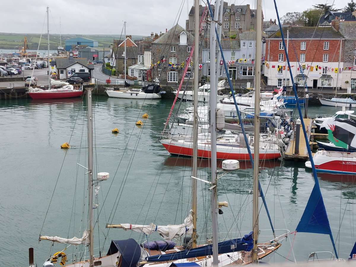 The harbour is filling up in time for May Day ! #ObbyOss #MayDay #Padstow @We_are_Cornwall #Intocornwall @beauty_cornwall @WestcountryWide @Kernow_outdoors @Cornwall_Coast @Devon_Cornwall @iloveukcoast