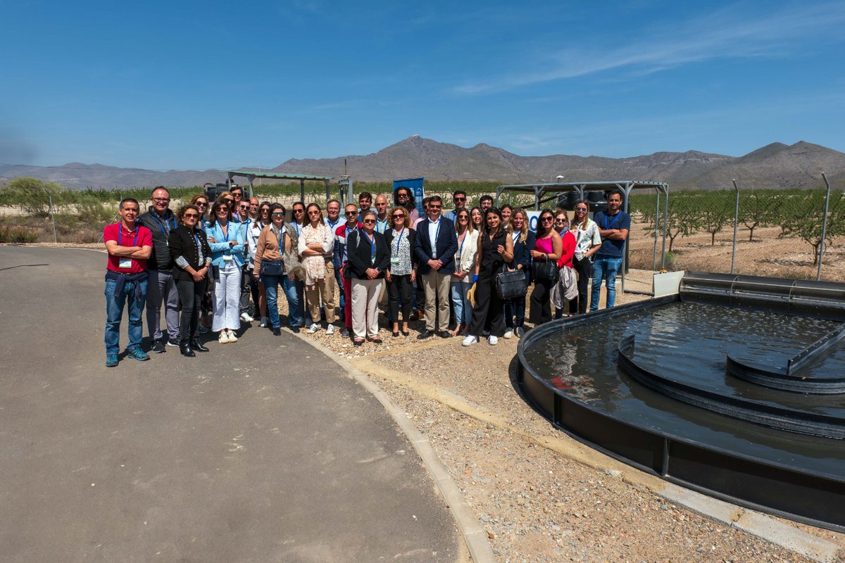 Presentado el proyecto ANUKIS de la UAL 🌍, que tiene por objetivo regenerar las aguas residuales utilizando la radiación solar 🌅 Esta iniciativa empezó su andadura en diciembre de 2021 y concluirá el próximo mes de mayo. Puedes leer más en UALNews👉bit.ly/4aUghii