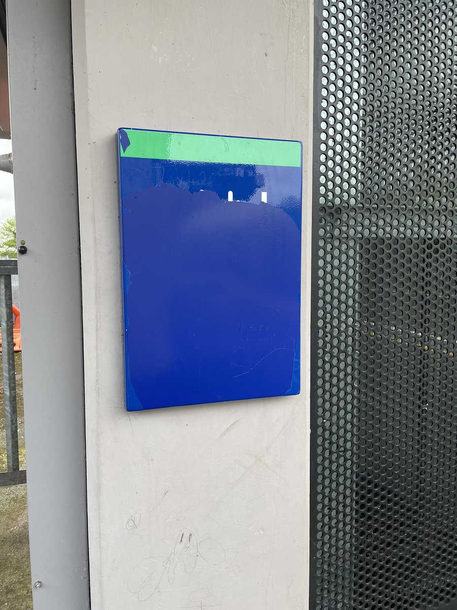 Damaged sign at the lift at Monasterevin @IrishRail Platform 1.