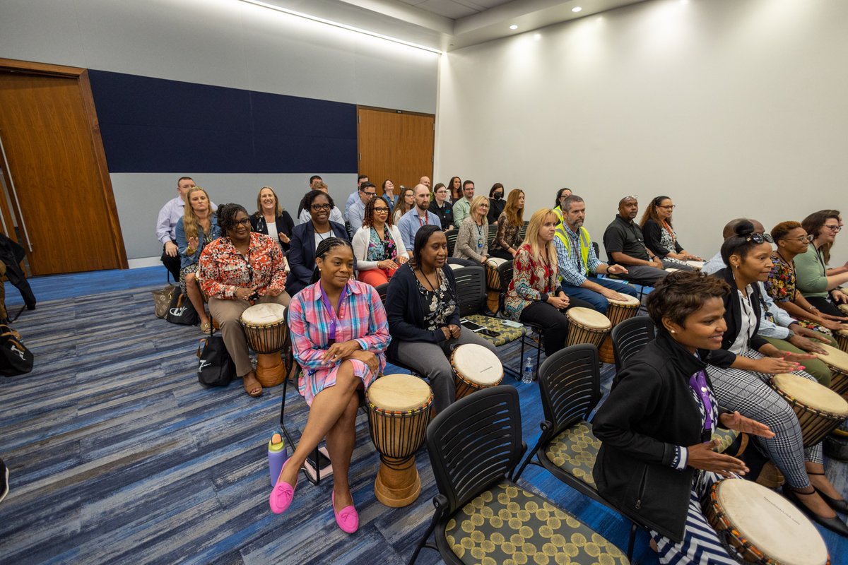 Music is a powerful metaphor for diversity, equity, and inclusion. Here are a few examples of how the metaphor of music applies to #diversity, #equity, and #inclusion.   mailchi.mp/sewabeats/apri…

#sewabeats #musicasmetaphor #dei