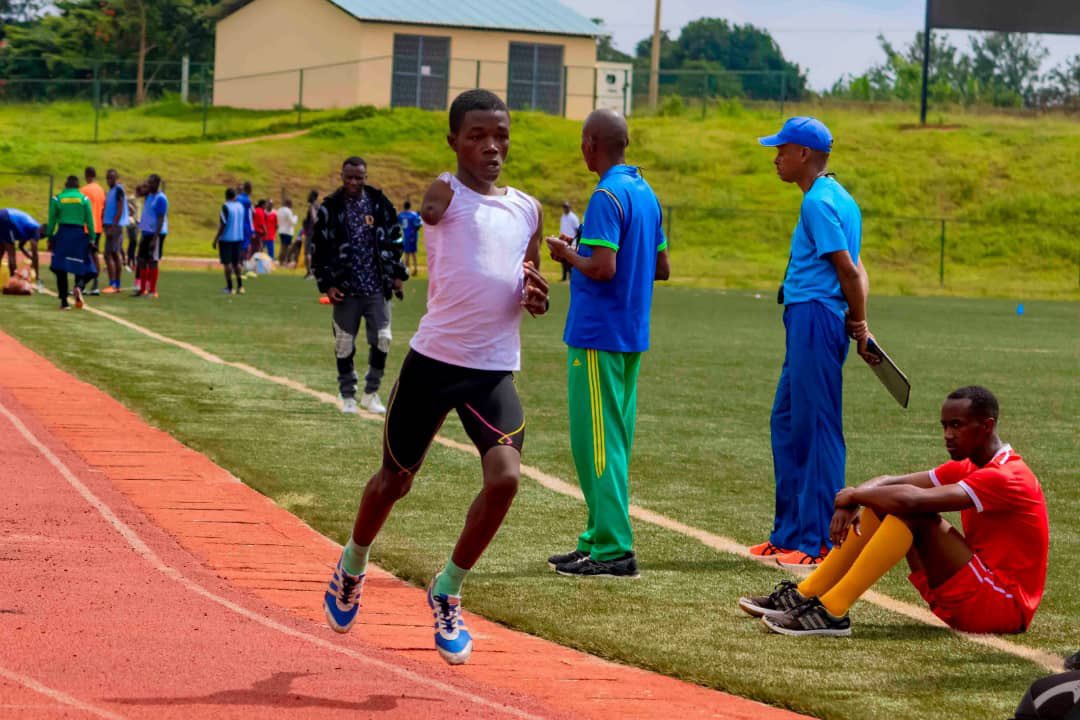Congratulations to @MusanzeDistrict Athletics Teams , the 2023-2024 Athletics Champions 🎉 🥇Musanze: Gold 10 Silver 6 Bronze 2 🥈 Rwamagana:Gold 9 Silver 6 Bronze 0 🥉 Gasabo: Gold 4 Silver 1 Bronze 5