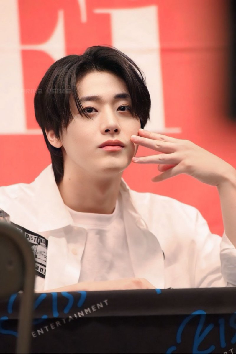 240428 일본 대면팬싸  朝日生命ホール

♡˒˒ ฅ( ̳• ·̫ • ̳)🐾

#WEi #위아이 #유용하 #용하 #YONGHA